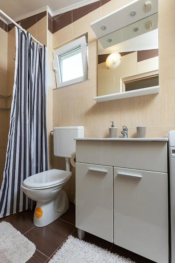 Apartments Elita 로비니